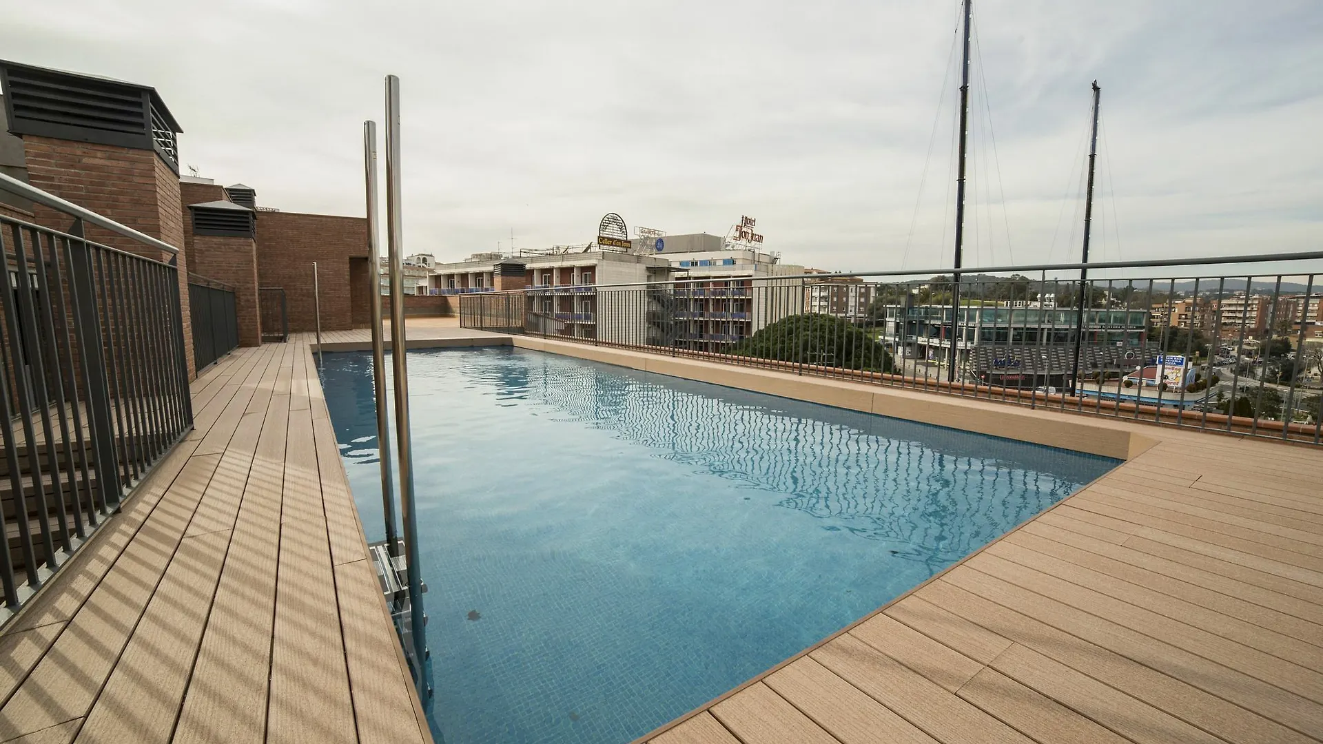 Apartaments Ponent Lloret de Mar